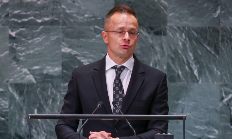 Унгария за скандала в Киев: Безумно е народите на Европа да продължават да финансират корумпираната власт в Украйна